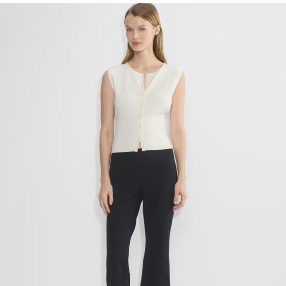 BNWT Aritzia Wilfred Golightly Shortsleeve Cardigan Size S - Picture 1 of 9